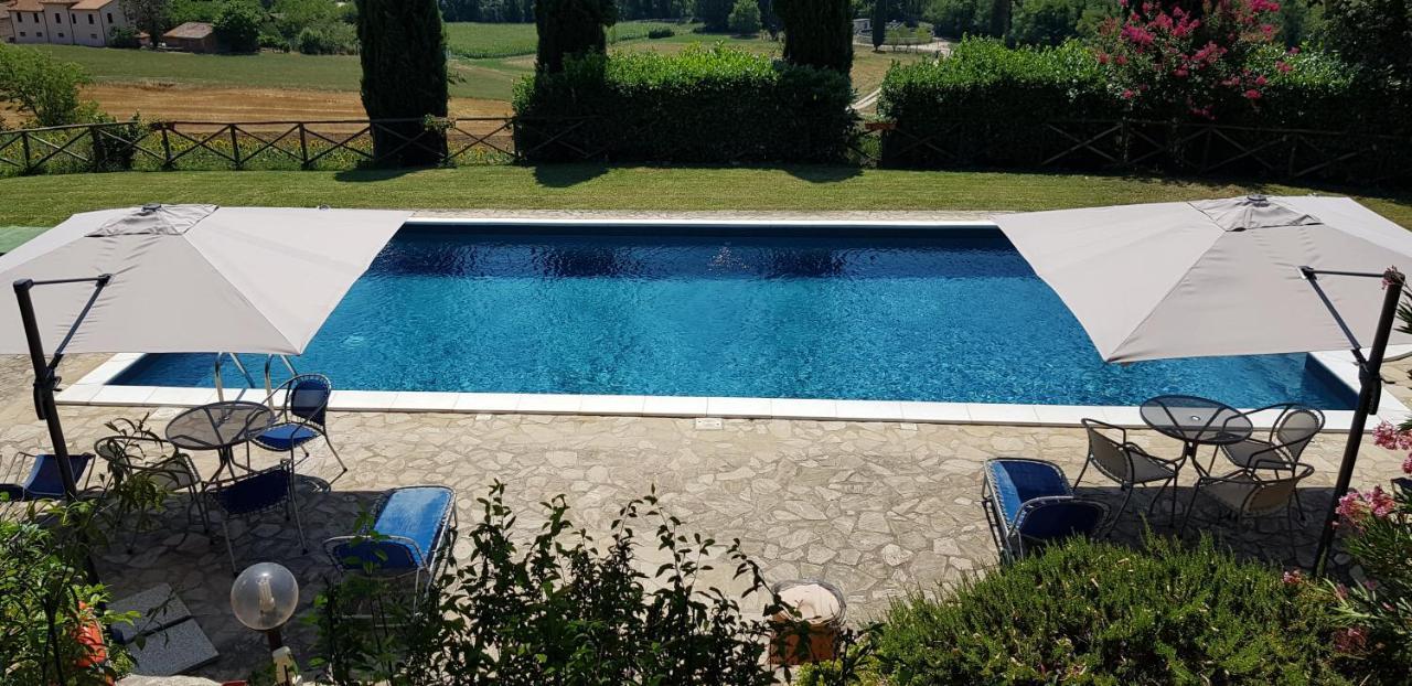 Case In Campagna Con Piscina A Todi Exterior photo