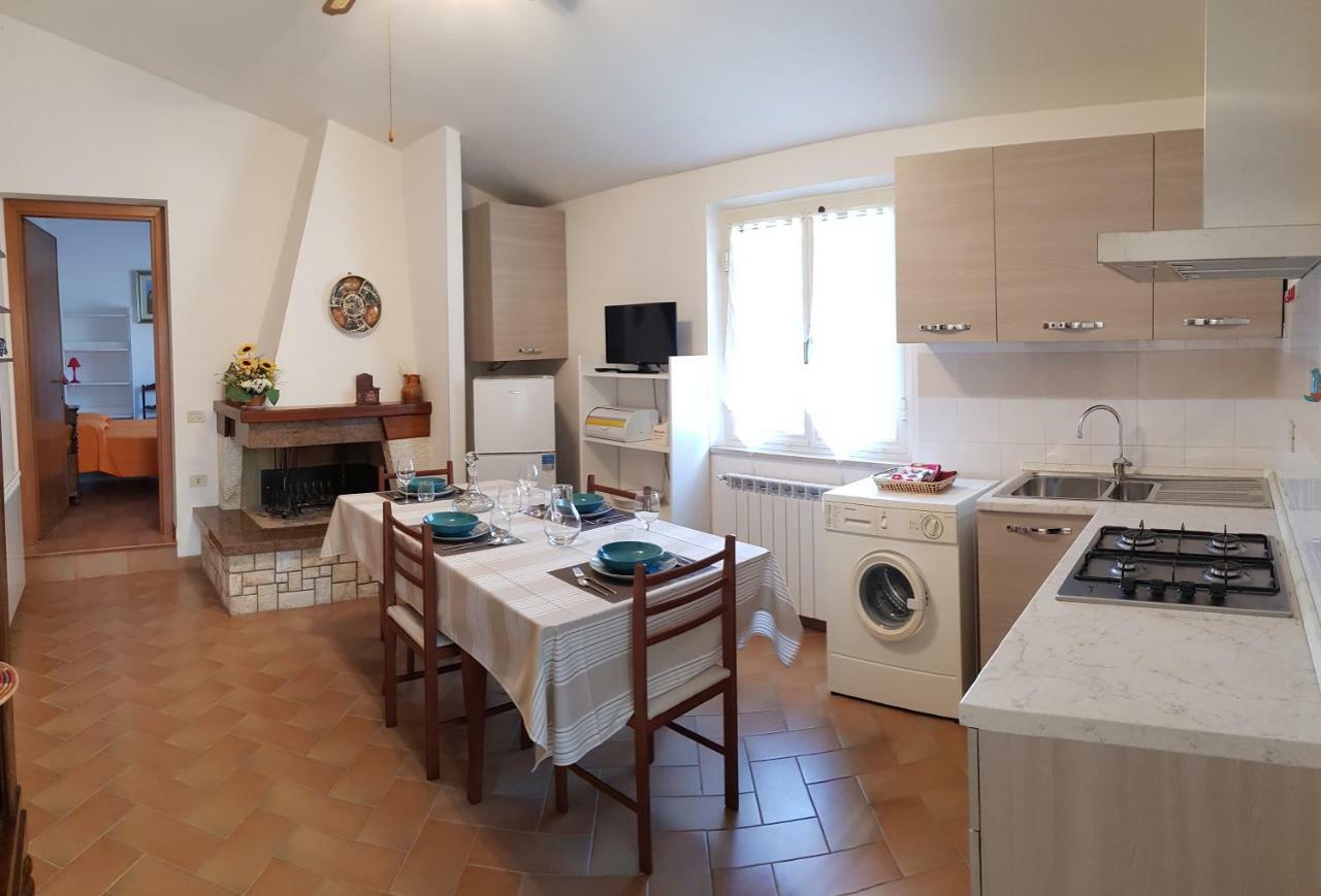 Case In Campagna Con Piscina A Todi Exterior photo